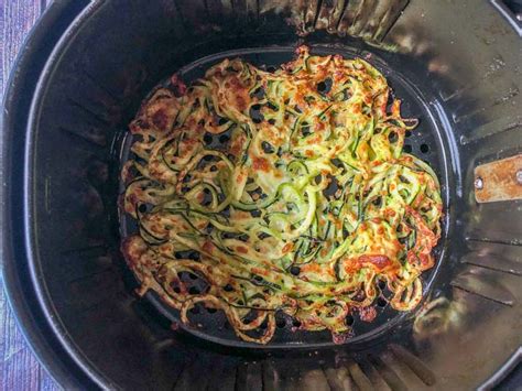 Transfer to a small bowl. Keto Cheesy Zucchini Noodles in the Air Fryer - 3 ...