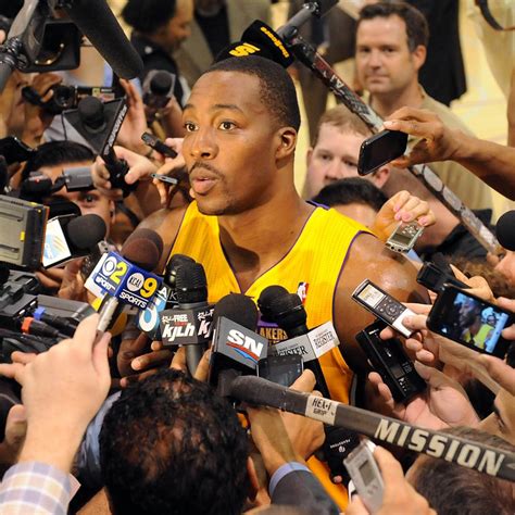 Why Dwight Howard Would Be Insane To Leave La Lakers As A Free Agent