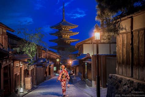 Streets Of Gion By Night Historic Geisha District Kyoto Japan Travel