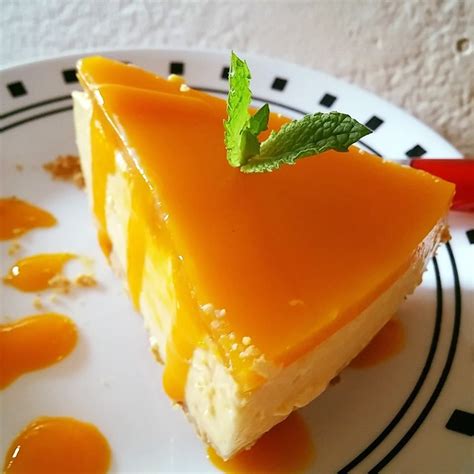 Puding cheese yang hanya menggunakan biskut cheese tapi tetap sedap & rasa yg lemak berkrim. NO Bake Mango Cheesecake | Mango dessert recipes, Mango ...