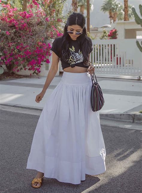 Sydne Style Shows How To Wear The Maxi Skirt Trend With Summer Outfit