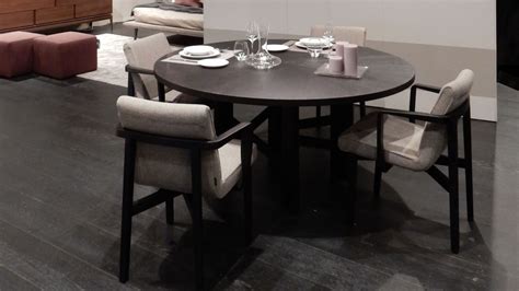 Located in dubai the company is constantly pushing its boundaries to deliver its customers with all types of furnishing solutions at reasonable prices. Pin on natuzzi table