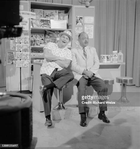 S The Mel Blanc Show Photos And Premium High Res Pictures Getty Images