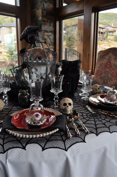 20 Halloween Inspired Table Settings To Wow Your Dinner Party Guests