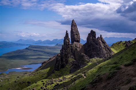 Midgy Country The Old Man Of Storr Isle Of Skye Scotland 6000×
