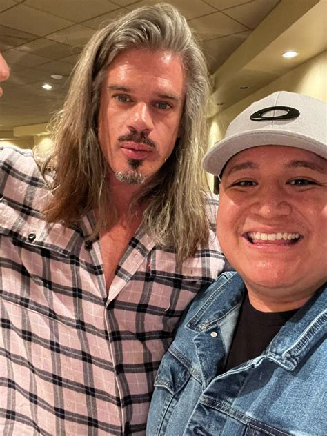 Umm 🧐 : r/thefighterandthekid