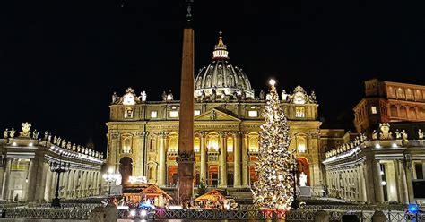 Christmas In Rome How To Ring In The Festive Season In The Eternal