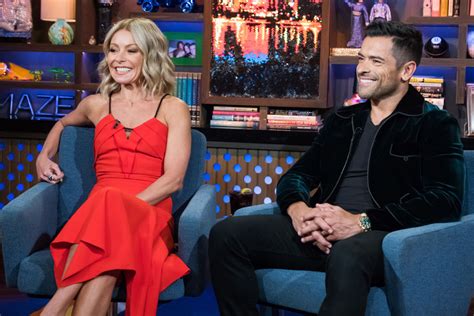 The Shocking Reason People Want Kelly Ripa And Mark Consuelos To Split Up
