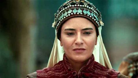 Ertugrul Actress Who Played Banu Çiçek Looks Stunning In Her Throwback