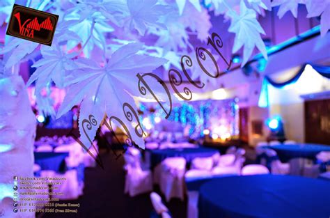 Pusat internet komuniti (pik) adalah satu inisiatif suruhanjaya komunikasi dan multimedia malaysia (mcmc) untuk menyediakan kemudahan internet di kawasan yang kurang mendapat liputan selain menyemai kemahiran kini, terdapat 873 pusat internet komuniti telah disediakan di seluruh negara. Vina Canopy & Decor: A Truly Magical Winter Wedding Dinner ...