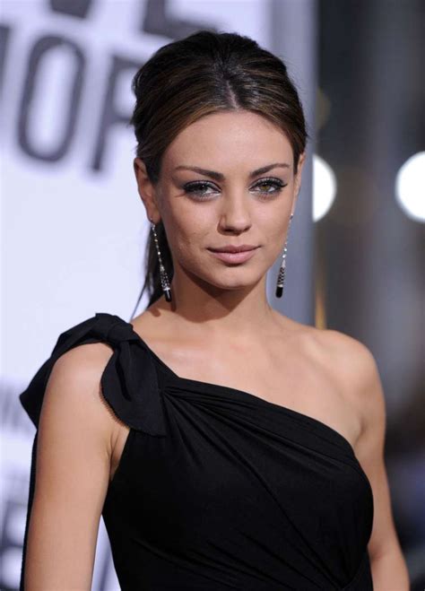 This is a fan page for mila kunis backup @milaikunis ⠀ how well do you know mila? Mila Kunis HD Wallpaper, Photos Images And Pictures ...