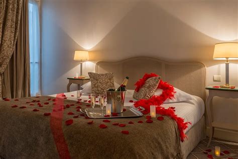 How To Decorate A Romantic Hotel Room For Her Shelly Lighting