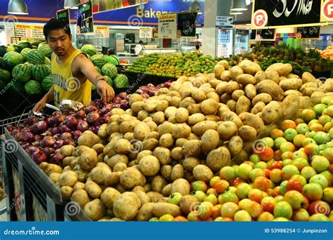 Buyer In A Grocery Store In The Philippines Editorial Stock Image