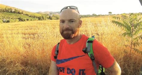 Annunci di lavoro, immobiliari e auto. A piedi da Catania a Marsala lungo la Via Francigena ...