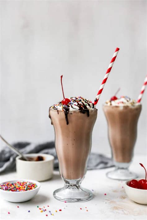 Easy Chocolate Milkshake Recipe No Ice Cream