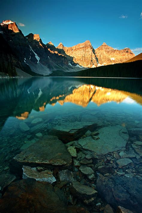 Sunrise At Moraine Lake Banff I Finally Got A Website Tog Flickr