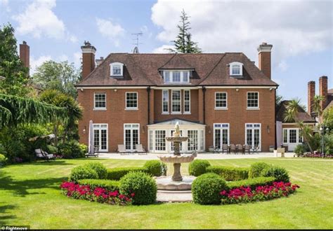 Londons Expensive Homes For Sale Including One Near Buckingham Palace