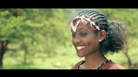 Endalkachew Belay Teym Konjo ጠይም ቆንጆ New Ethiopian Music 2017 Official Video Youtube