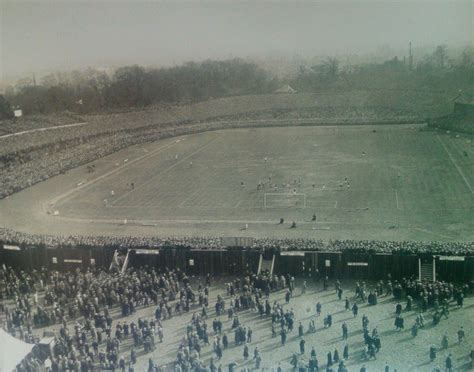 Aston Villa 1 Sunderland 0 In April 1913 At Crystal Palace A Crowd Of