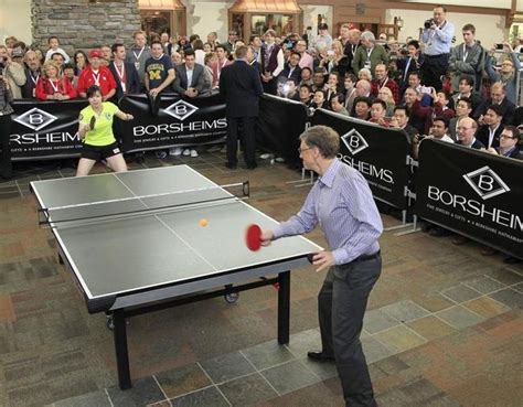 pics warren buffett and bill gates play ping pong