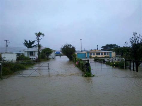 With significant heavy rain being forecast for the weekend, people are being warned to. Heavy rain and flooding update | WeatherWatch - New ...