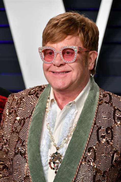 No spam/junk please try not to post anything unrelated to elton john to avoid clogging up the feed. Elton John - Elton John Photos - 2019 Vanity Fair Oscar Party Hosted By Radhika Jones - Arrivals ...