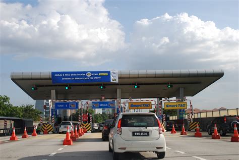 Plus Highway Toll Plazas To Go Fully Electronic By 2017