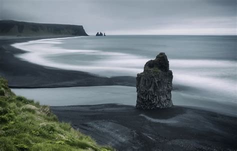 Обои South Iceland Dyrhólaey Arnardrangur Reynisfjara Beach картинки