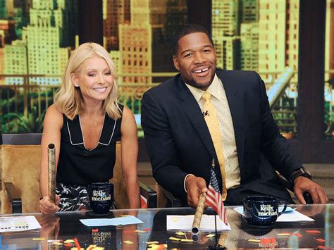 Kelly Ripa To Return To Live With Kelly And Michael