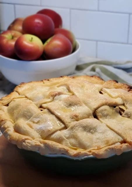 Traditional New England Apple Pie Daphne Hallas Copy Me That