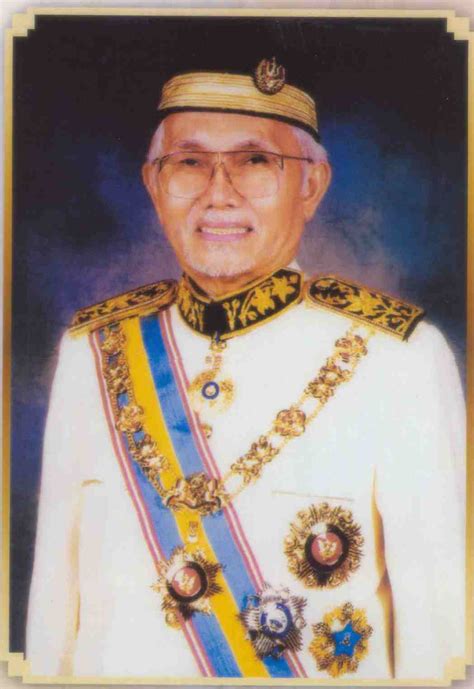 Waduh marah nih orang, biasa ibu pejabat seorang pembesar kalau kamauannya tidak dituruti cepat ngambek. Dari Duniaku, WMHMY: Kenali Menteri Besar/Ketua Menteri di ...