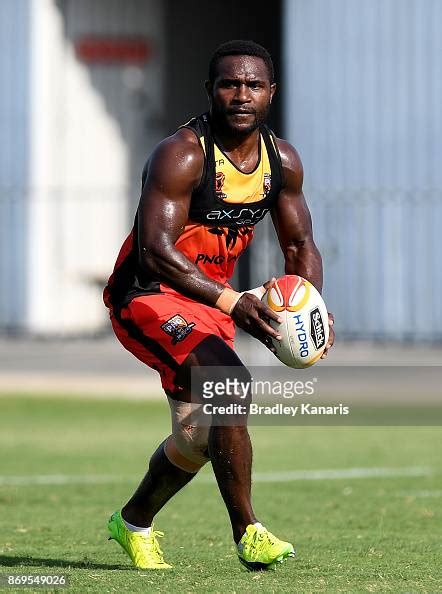 Ase Boas Looks To Pass During A Papua New Guinea Kumuls Rugby League