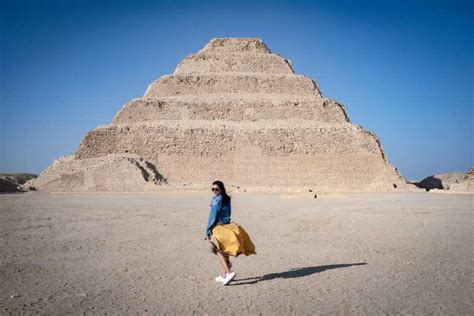 Le Caire Pyramides De Gizeh Sphinx Saqqarah Et Memphis Getyourguide