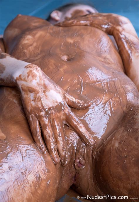 Erotic Naked Girl S Body Covered With Finetti Free Full HD Photo BonnyArt Com