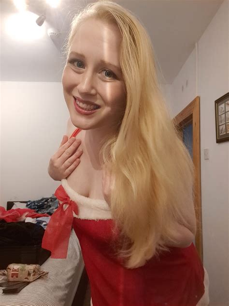 Tw Pornstars Satine Spark Twitter Merry Christmas You Beautiful