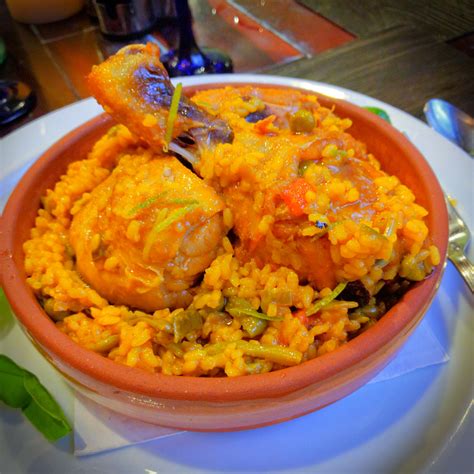 This is an easy recipe for a mexican rendition of arroz con pollo, a traditional chicken and rice dish common in countries with spanish heritage. Cuba's National Dish: An Arroz Con Pollo Recipe - Jetsetter Jenn