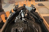 Eleanor of Castile © Richard Croft cc-by-sa/2.0 :: Geograph Britain and ...
