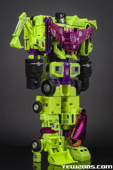 Tfw2005s Sdcc 2015 Devastator In Hand Gallery Part 1 Transformers