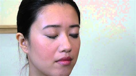 The styling was very important because it helped to show a lot about traditionally, chonmage hairstyles would be worn with a clean shaven face. How Does Asian Bridal Makeup Differ From Western? : Makeup ...