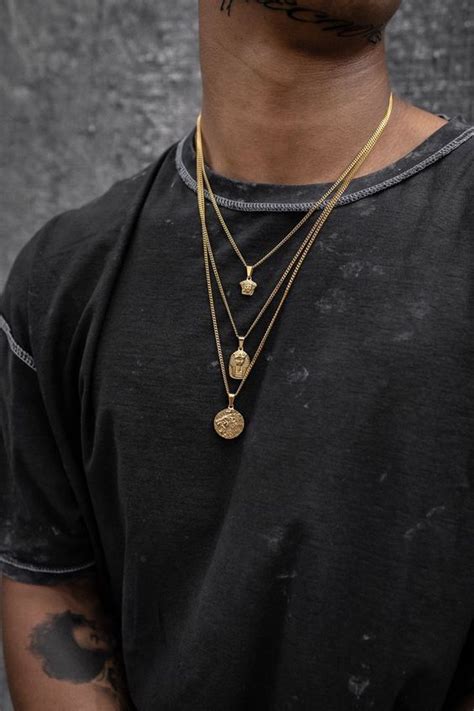 Mens Necklace Lengths Guide How To Wear A Necklace For Men With