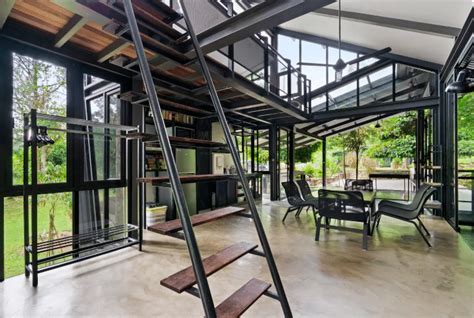 Tanah larwina retreat, a 3 acre hobby farm located near a forest reserve with clear stream cascading alongside it. Tanah Larwina Retreat - Interview - Airbnb | Placefu