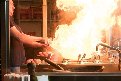 Acidentes na cozinha 5 dicas de segurança para evitar tragédias