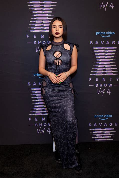 Ángela Aguilar conquista Savage x Fenty con lencería de Rihanna FOTOS