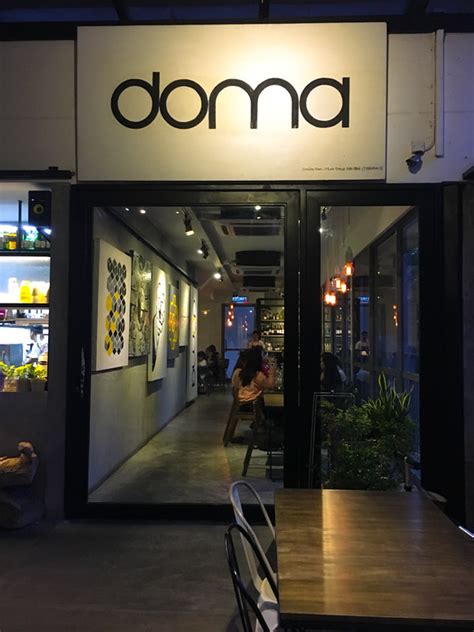 They are the pioneer in introducing red coffee (espresso ground rooibos tea) , and the n2 nitrogen coffee (*drink coffee like beer haha). Doma Korean Cafe @ Mont Kiara • AppleFoodees