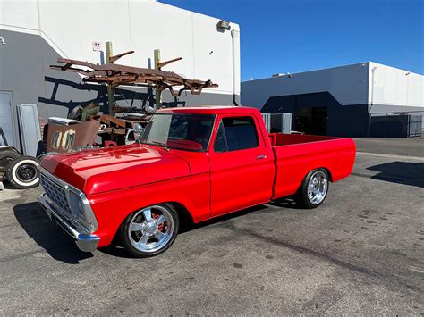 F100 Body On Crown Vic Frame