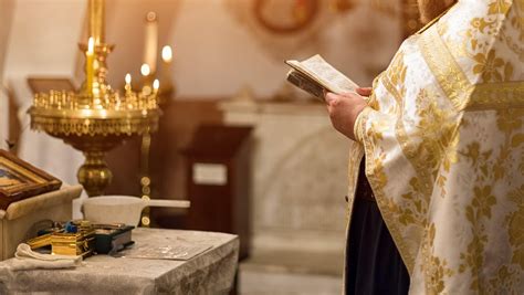 Credincio Ii Dintr O Comun Sucevean Cer Arhiepiscopiei Aprobarea Ca