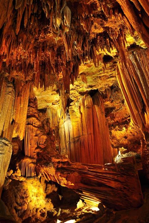 Top 10 Most Amazing Caves And Caverns In The Usa