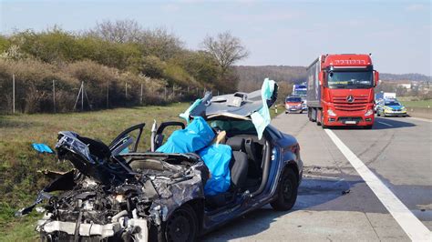 Schwerer Unfall Auf Der A Bei Fernwald Polizei Nennt Neue Details Kreis Gie En