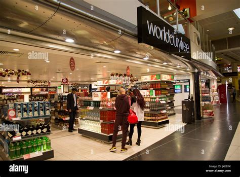 Duty Free Shop Gatwick Airport Hi Res Stock Photography And Images Alamy