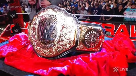 Triple H Unveils New Wwe World Heavyweight Championship Belt Xfire